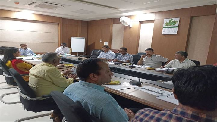 विभागीय योजनाओं एवं गतिविधियों की सतत मॉनिटरिंग आवश्यक